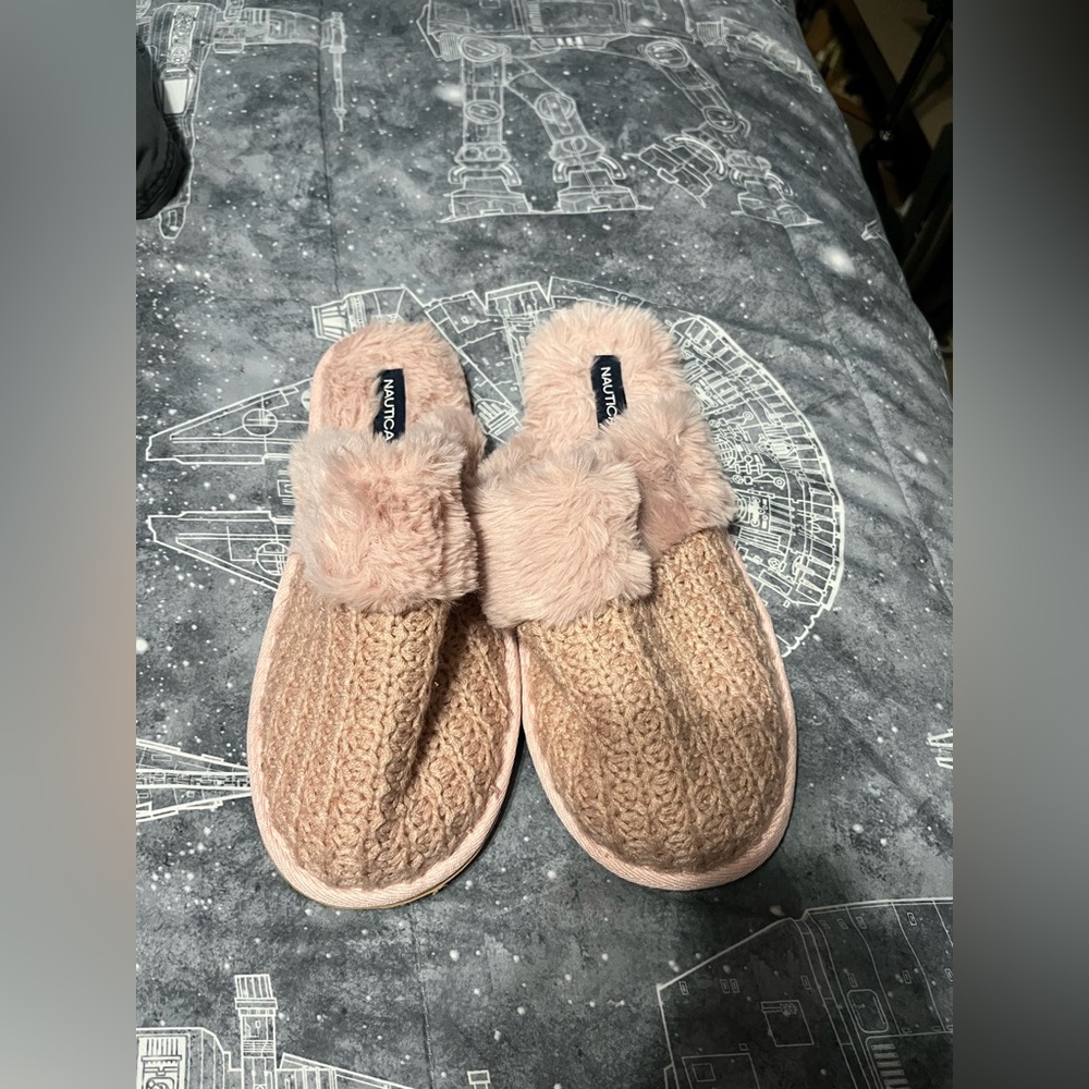 Nautica Women's Pink Knit Slippers
